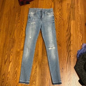 Zara light wash skinny jeans size 28